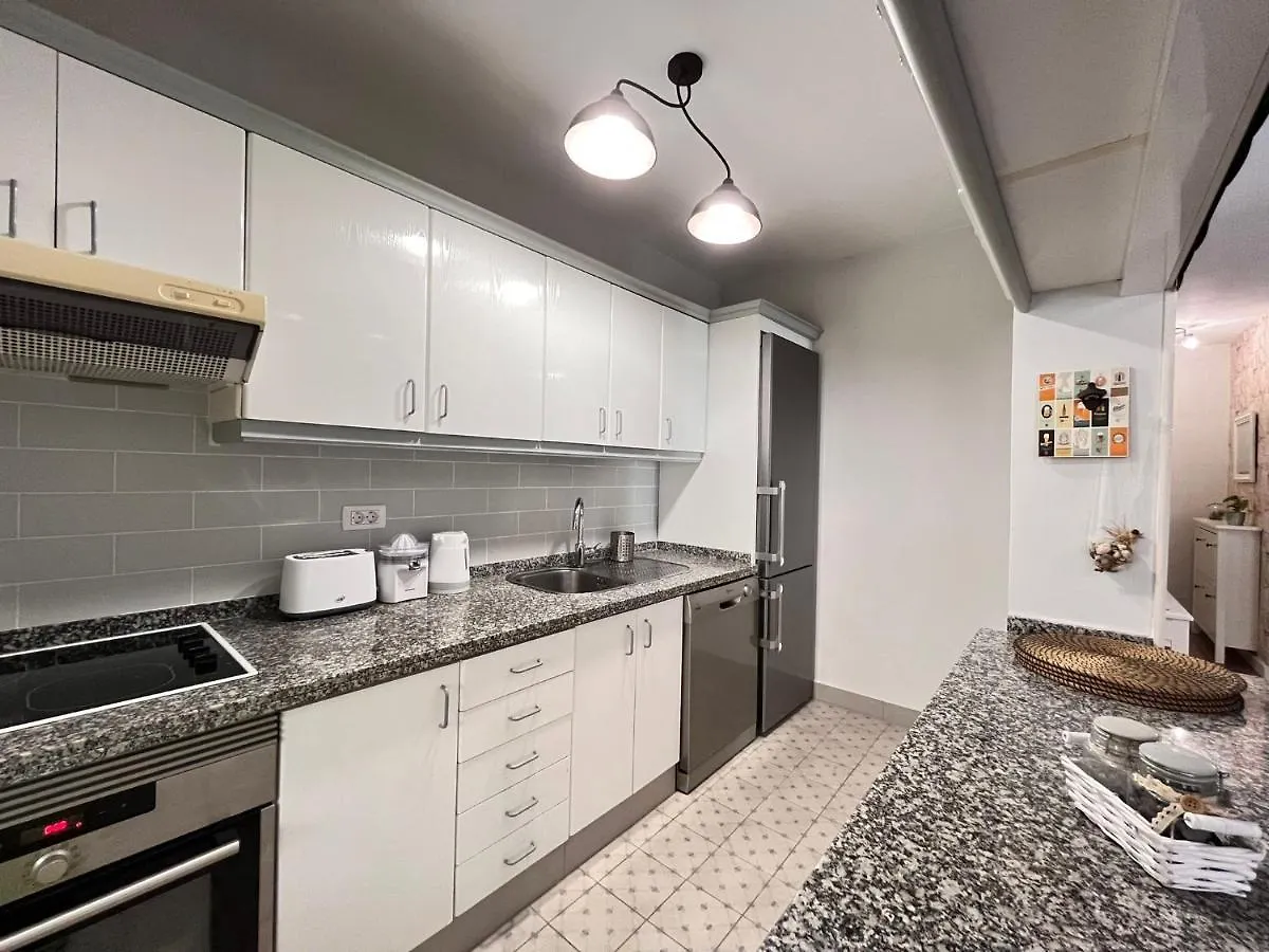 Apartamento 2 Dormitorios El Medano Cerca Del Mar Spagna